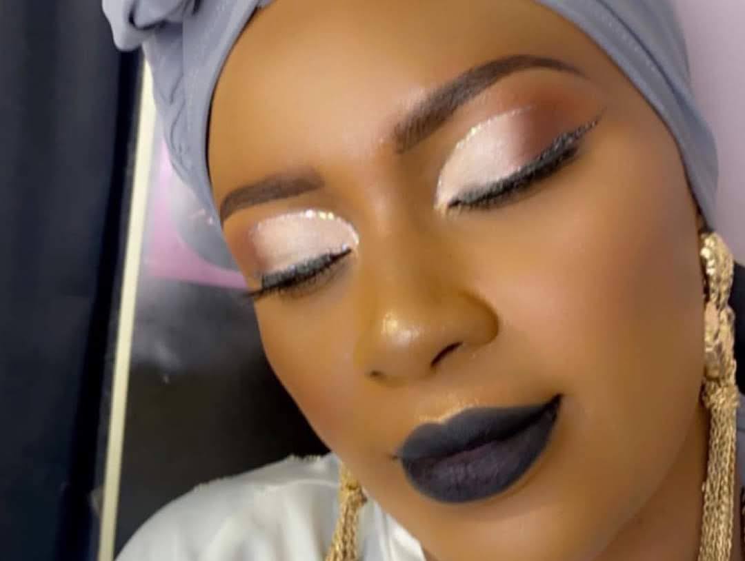 Glam-Attitude Maquillage - mise en beaute (3)