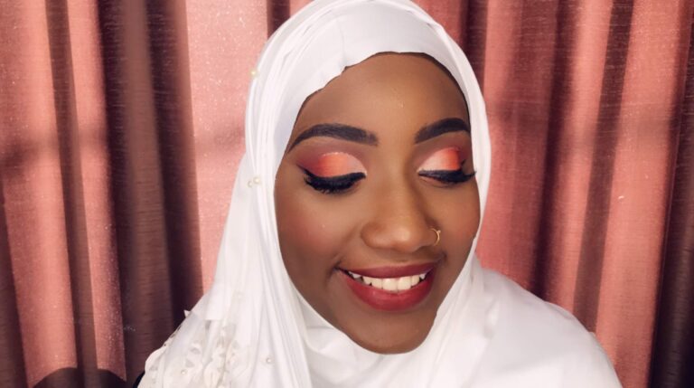 Glam-Attitude Maquillage - mise en beaute (5)